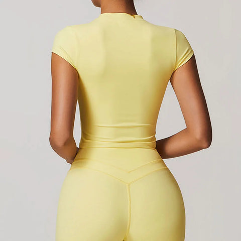 ☀️ SISU AeroFlex Yoga Top – Lightweight Activewear for Movement & Mindset
